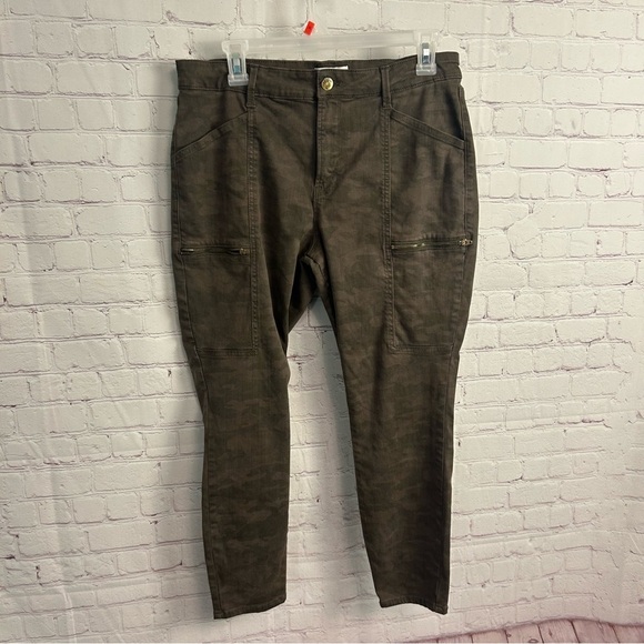 Pistola green retro camo printed ladies cropped cargo pants size 31 - Picture 3 of 8